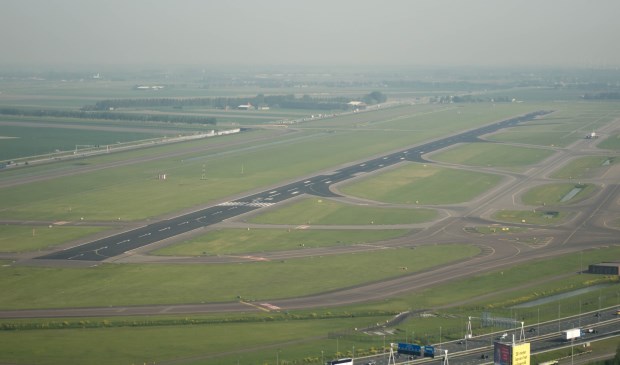 De Zwanenburgbaan vanuit het zuidoosten.