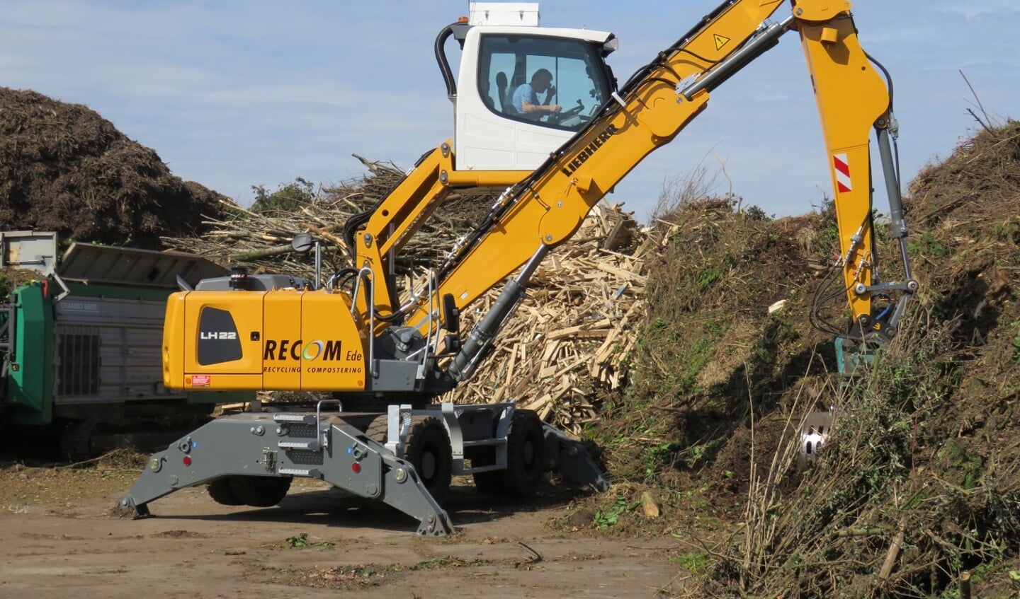 Biomassa bestaat onder meer uit snoeihout van particulieren en resthout van bos- en landschapsbeheer.