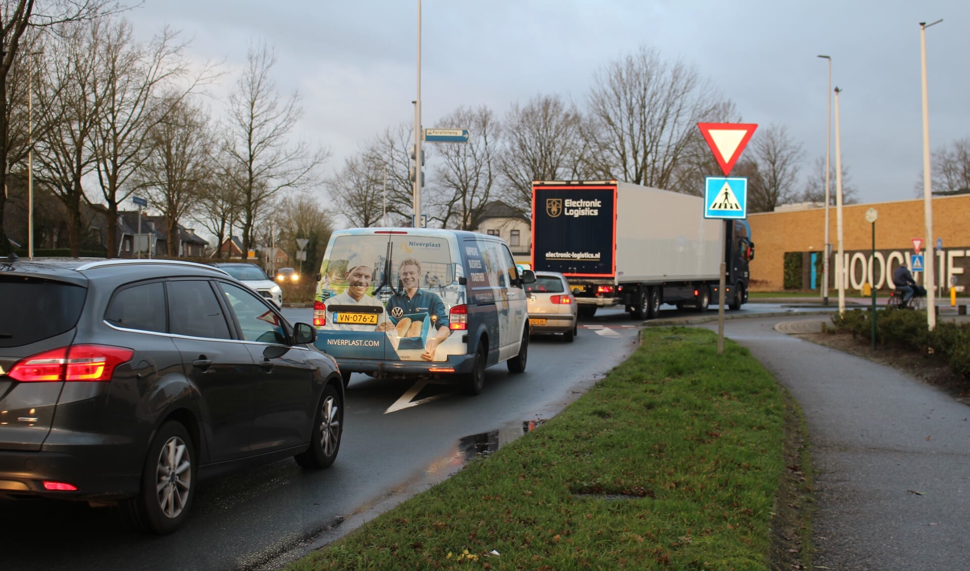 Omwonenden willen geen kruispunt in plaats van de rotonde bij Hoogvliet.