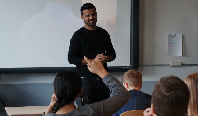 Binnen het project 'Bekend Maakt Bemind' vertellen vluchtelingen hun verhaal.
