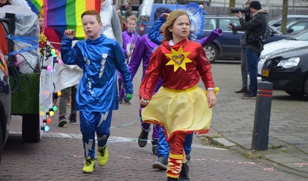 <p>Kinderen in de carnavalsoptocht in Cothen, begin van dit jaar. </p>