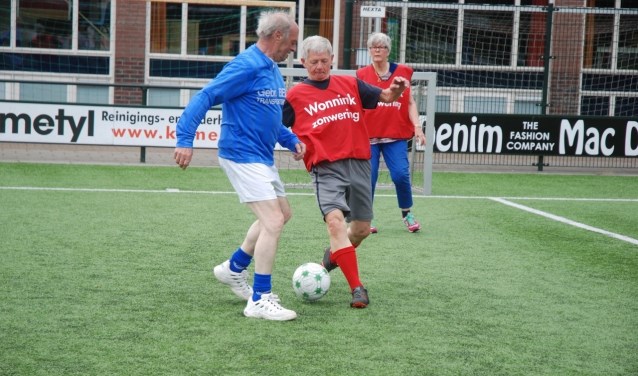 Walking football gaat zich vanaf maart uitspreiden over heel Soest.