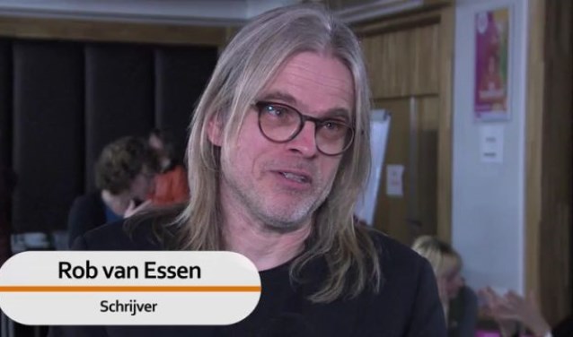 Rob van Essen was vrijdag 31 januari te gast bij Pop Up Leesclub Libris in Kade café.