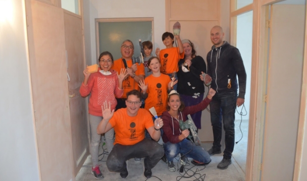 <p>Met alle vrijwilligers op de foto zit er dit jaar niet in, maar het draait natuurlijk om het werk wat verricht wordt. </p>