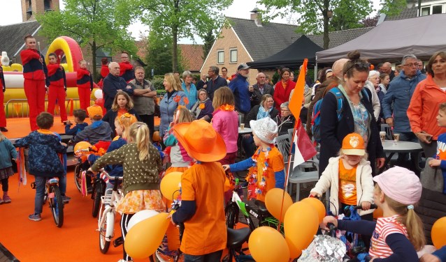 Het bestuur van de Oranjevereniging Leersum is al een jaar bezig om nieuwe bestuursleden te vinden.