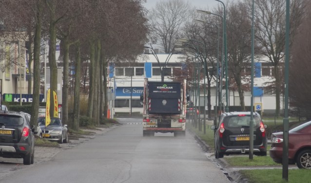 Op bedrijventerrein de Grachten worden fietsstroken aangelegd.