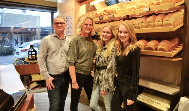 Van links naar rechts: Dennis, Ciska, Cosette en Fabienne Toebast: ,,Wij zijn een team.’’