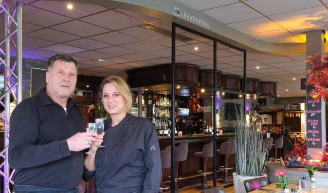 Rob en Jeanette, zijn al heel wat jaren samen het gezicht van Grandcafé Sjapó.