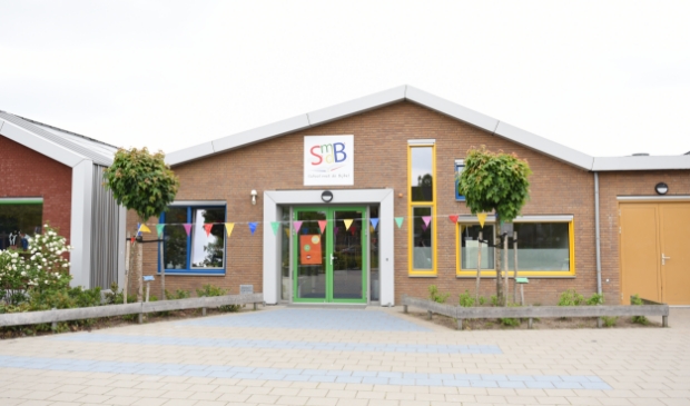 <p>De School met de Bijbel is gesloten omdat 7 van de 15 personeelsleden positief getest werd op corona</p>