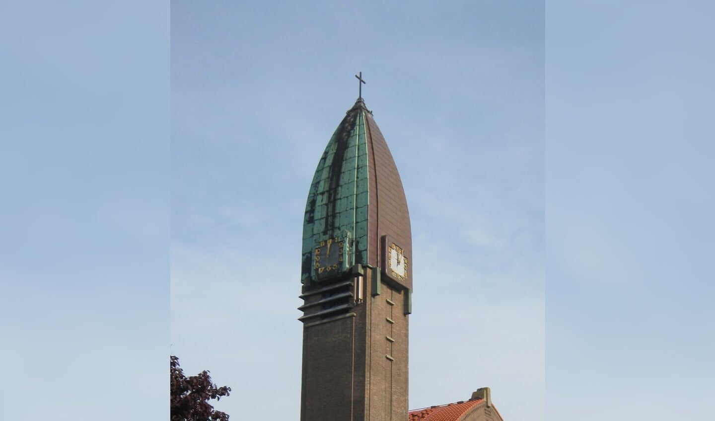 Kerktoren O.L.V. Geboorte kerk Halfweg