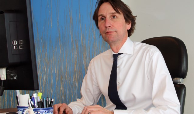 Wethouder Herbert Raat; "Dit gaat allemaal echt veel langer duren dan drie weken."
