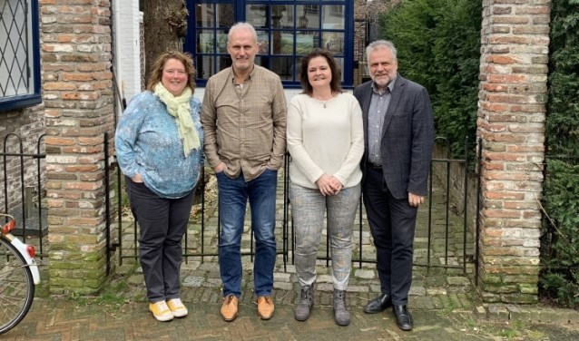Christine Schut, Martin Hoogendoorn, Barbara Illing en Eugene Leenders (vlnr) vragen de steun van de lezers.