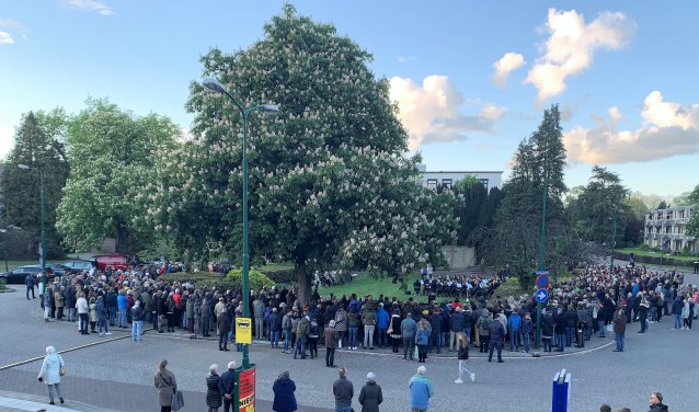 Vorig jaar was het 4 mei druk op het Stationsplein.