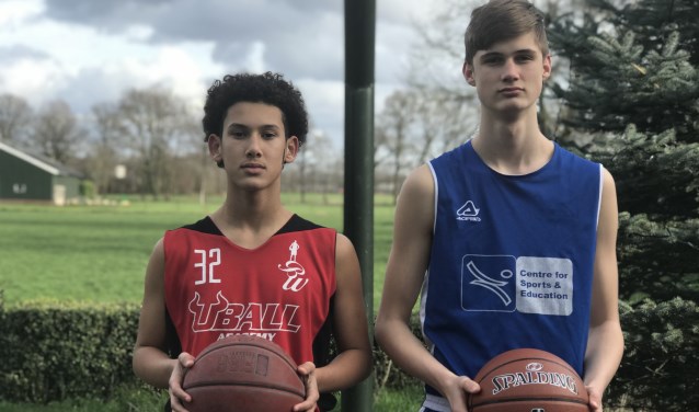 Puttense basketbaltalenten Marck-Anthony Bos en Ruben Bos zochten het dit seizoen hogerop.