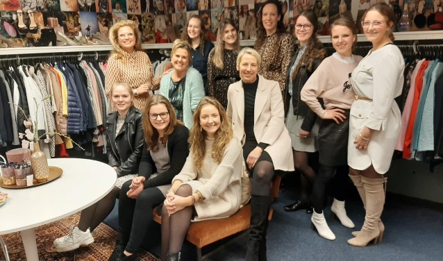 In de online wereld van tegenwoordig, vindt ons team het belangrijk en leuk om echt contact te hebben.