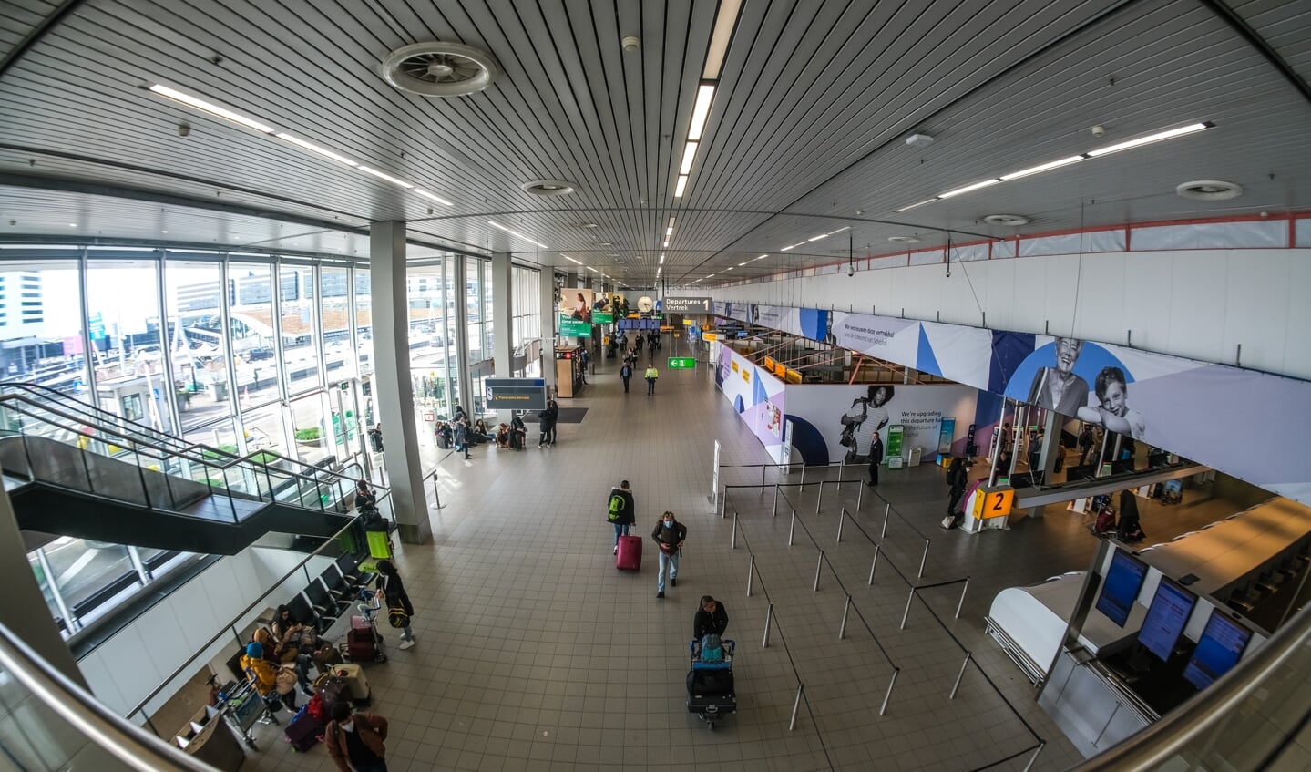 Schiphol tijdens corona.
