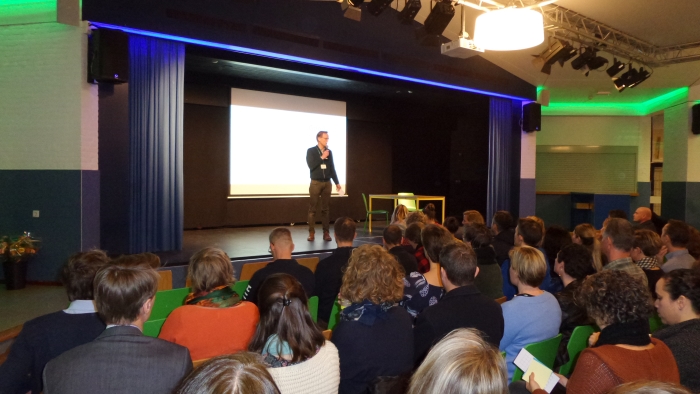 De thema-avond ‘Good, better, best’ trok veel belangstelling van ouders