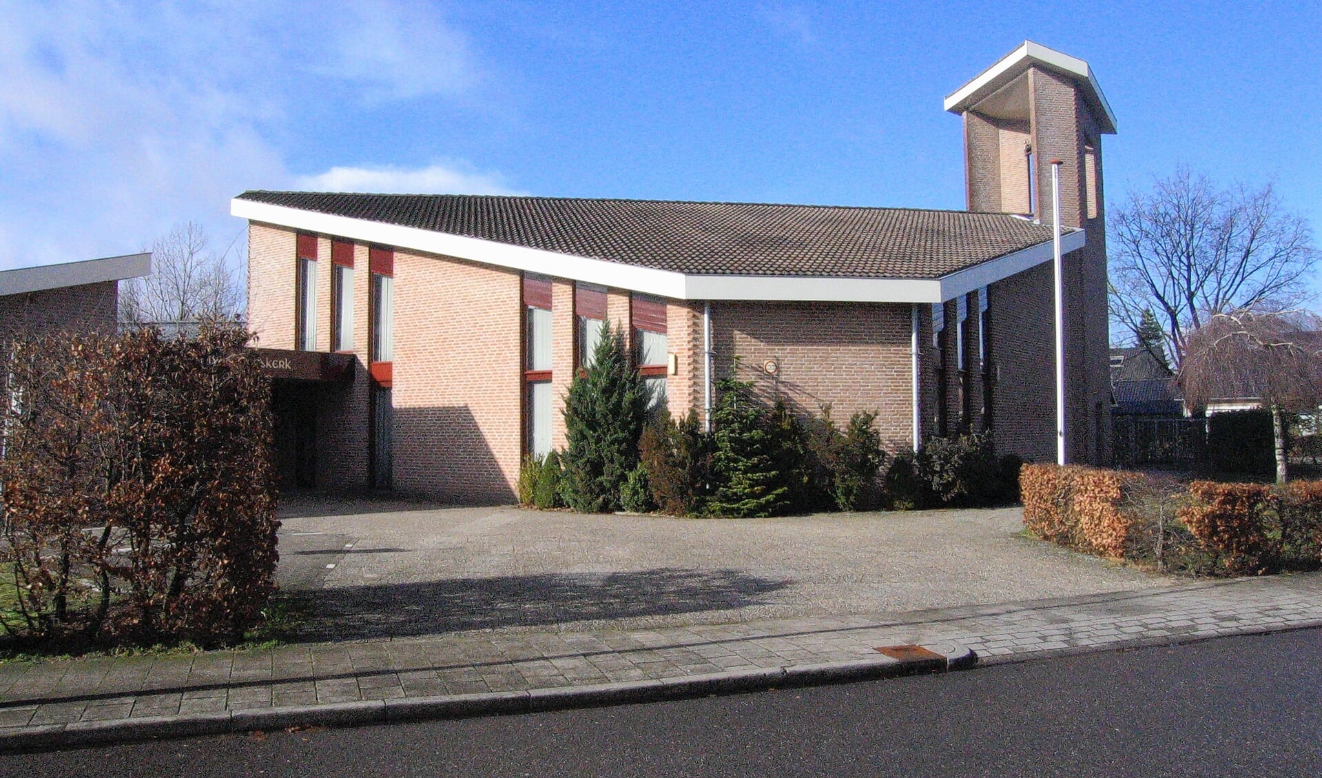 Ontmoetingskerk, Zuilestein