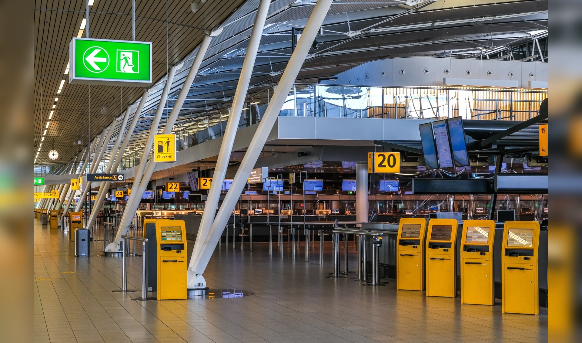 Schiphol Airport was een 'ghost town' in de eerste weken van de uitbraak van het coronavirus.