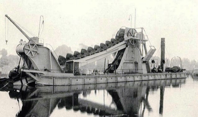 Een oude Sliedrechtse baggermolen.