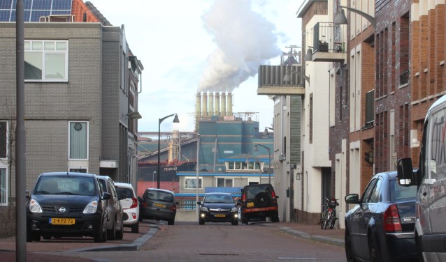 Bezuinigingen Tata Steel raken inwoners IJmondgemeenten.