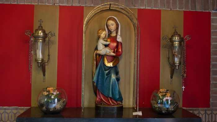 Mariabeeld in de kapel
