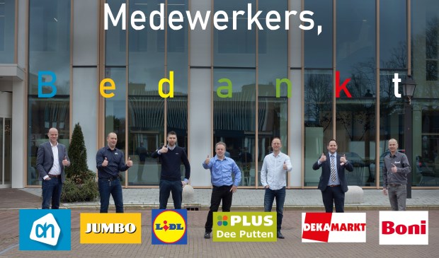 De supermarktmanagers geven een signaal af naar hun medewerkers.