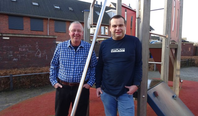 Matthijs de Jong (35) en Piet Kramp (60) wonen allebei al meer dan tien jaar in de wijk Baanhoek-West in Sliedrecht.