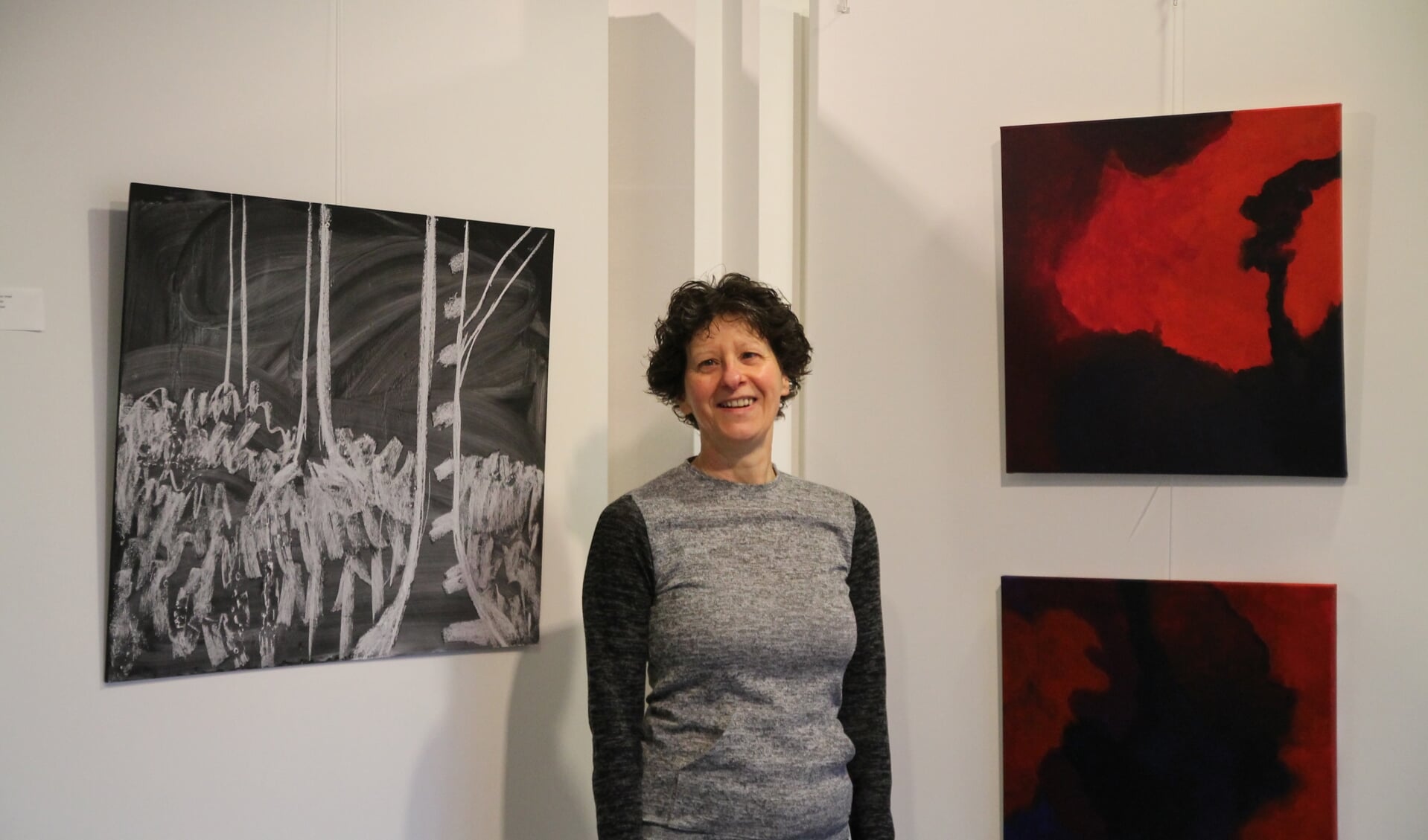 Angela van Iersel opent solo-expositie.
