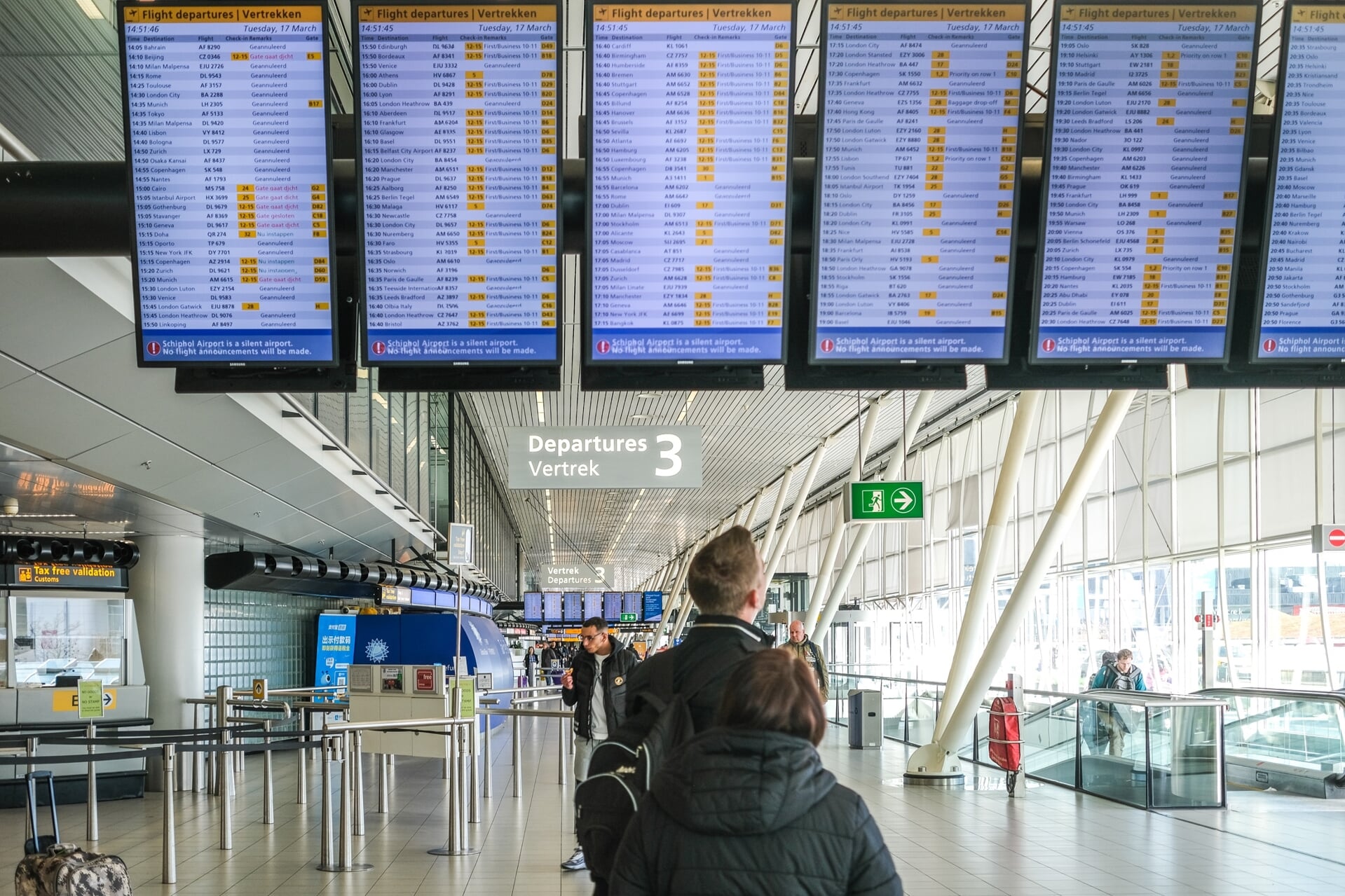 Schiphol tijdens Corona