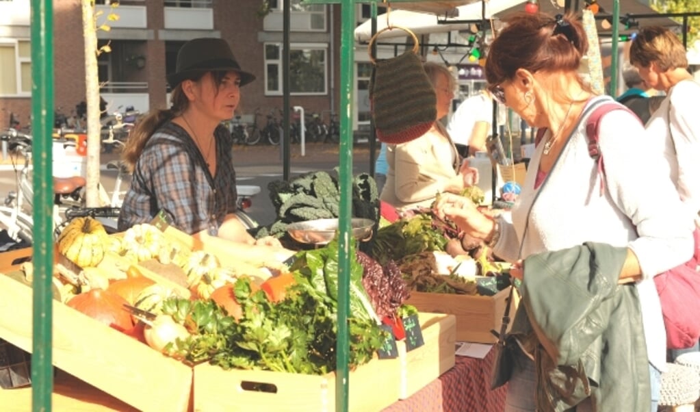 De Biltse Streekmarkt, één van de lokale duurzaam-voedsel-initiatieven. Foto: Els Bonten