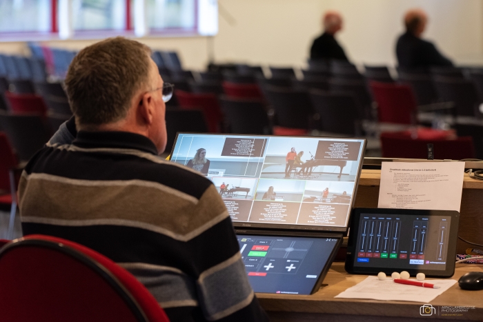 De internetdienst van De Fontein wordt door een select aantal leden opgenomen.