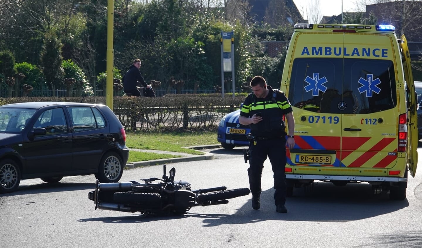 Een motorrijder raakte gewond op bedrijventerrein De Briellaerd.