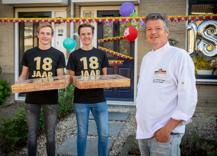 Tobias en Sjoerd met Chefkok Arjan van den Haak