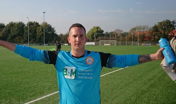 Nieuwe doelman doelman Robbie Pesch derde klasse volgend seizoen?