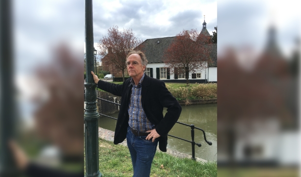 <p>Paul Heijmerink bij de Kromme Rijn</p>