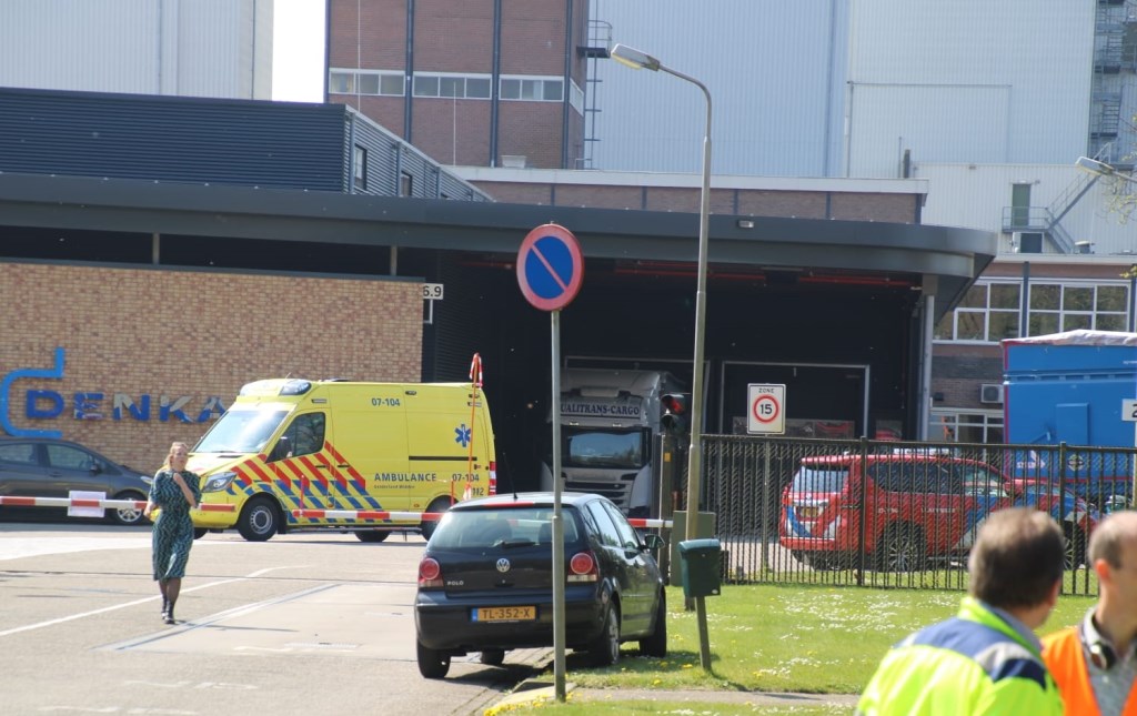 Hulpdiensten waren volgens Denkavit snel ter plekke na de stofexplosie.