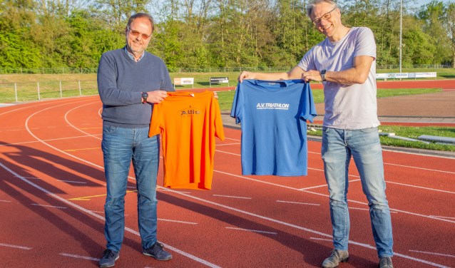 Voorzitter av Atltis Gert Koudijs en voorzitter av Triathlon Thomas Plochg.