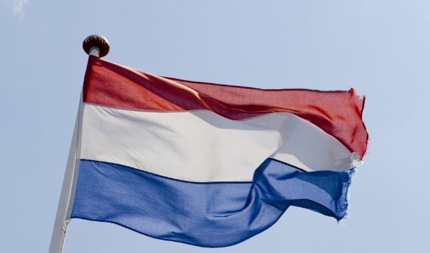 <p>De vlag wappert vandaag om aandacht te vragen voor de Internationale Dag voor de Rechten van de Mens</p>