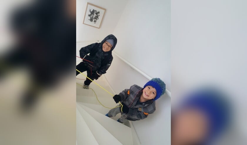 Evan en Milo tijdens hun training