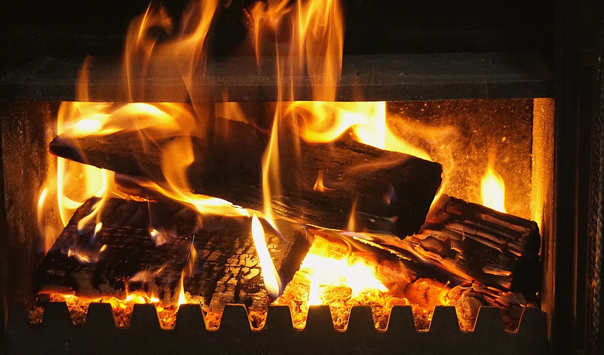 Het stoken van hout in vuurkorven en tuinkachels geeft niet alleen overlast, het is ook schadelijk voor de gezondheid.