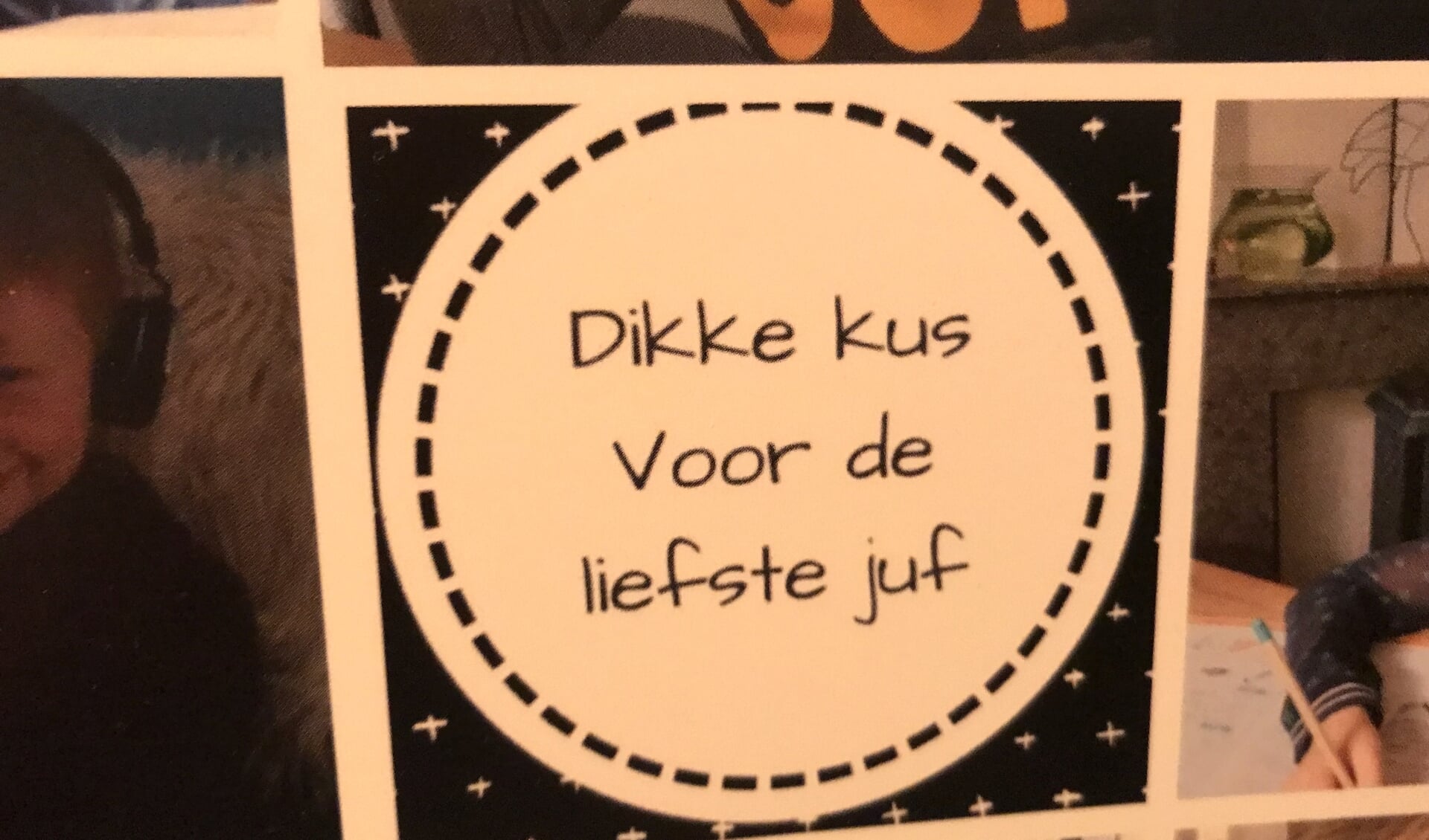 Veel kinderen missen hun juf of meester en laten dit weten via een kaartje. 