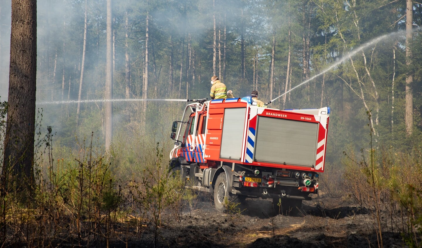 Brandweerkorps Baarn beschikt niet over een eigen natuurbrandbestrijdingsvoertuig, dit voertuig is van korps Maartensdijk.