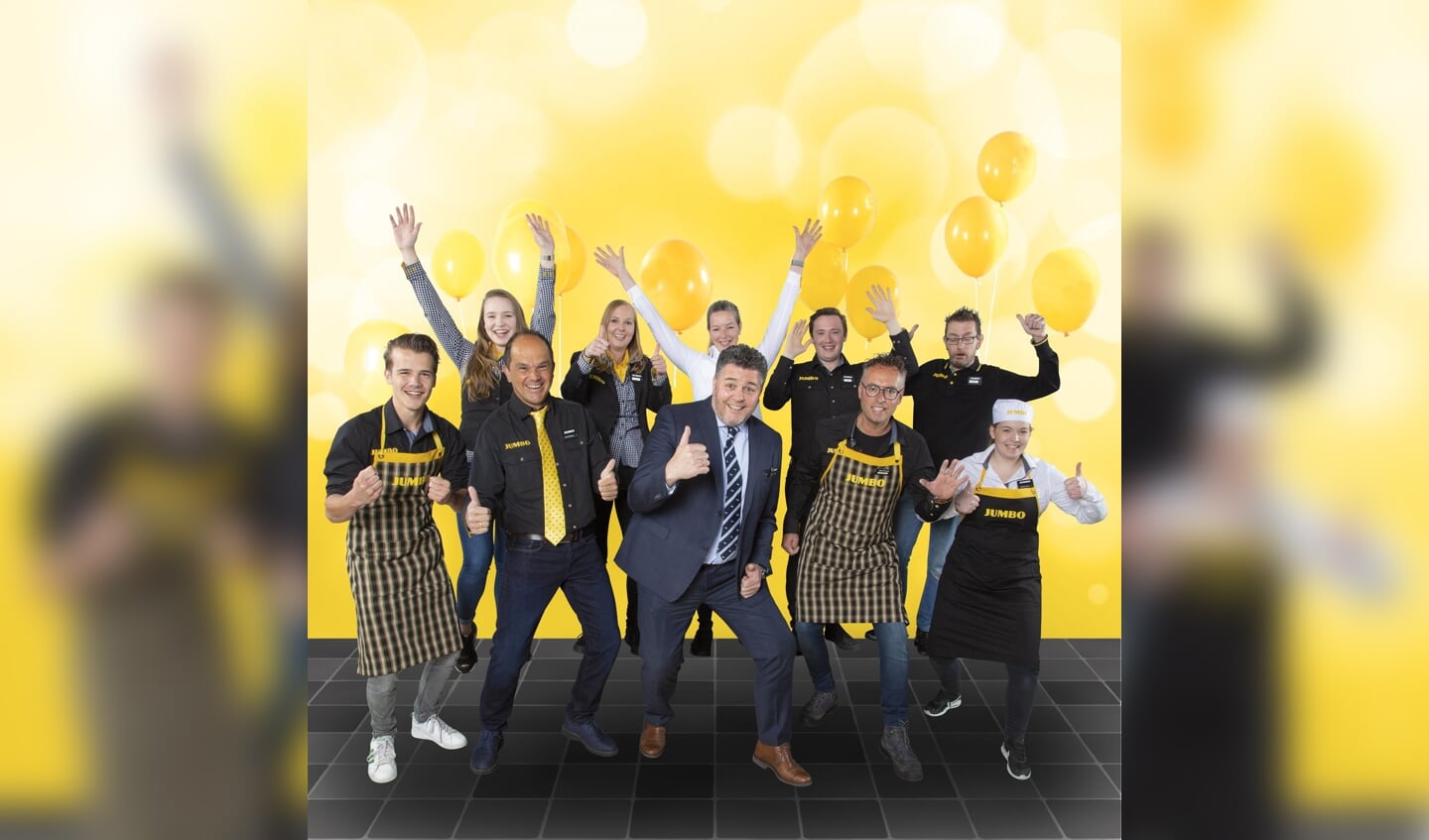 Filiaalmanager Michel van Harskamp en zijn team.