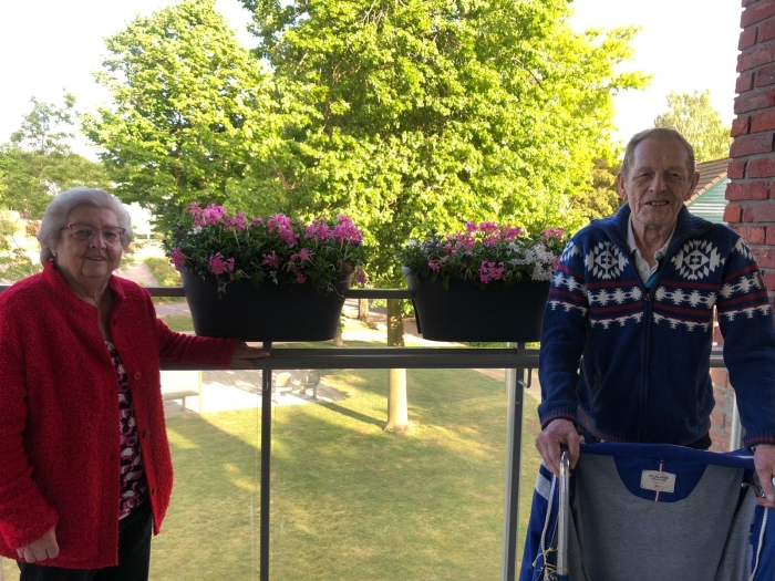 Bewoners blij met fleurige bloembakken