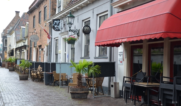 In de Maleborduurstraat is de horeca druk met de voorbereidingen