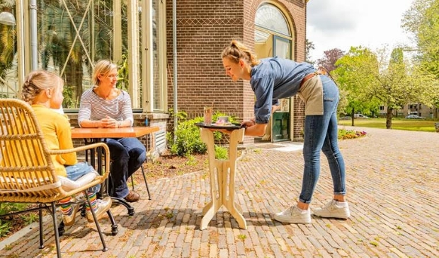 Maandag 1 juni gaat het terras van de Wintertuin weer open.