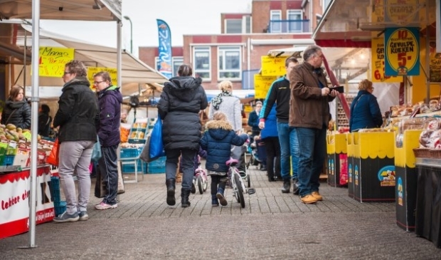 <p>archieffoto van de Hardinxveldse markt. </p>
