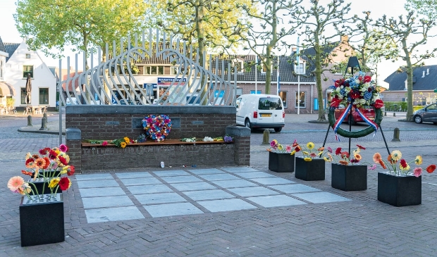 <p>Monument Plein bij dodenherdenking 2020</p>