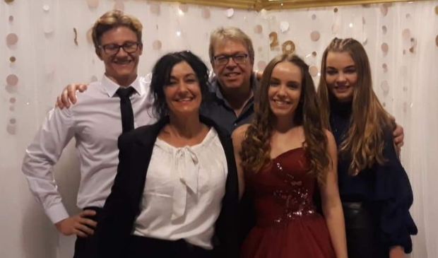 V.l.n.r. Coen, Jacqueline, Wout, Suzanne en Sterre Lizzy.